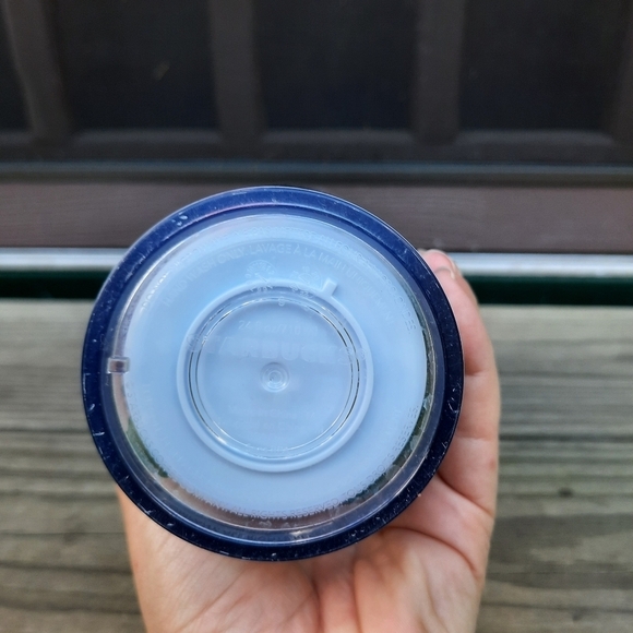 Starbucks Spring 2022 Floral Tropical Tumbler Venti 24 fl oz cold drink cup - Picture 10 of 11